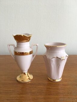 RÚŽOVÝ PORCELÁN - DVĚ VÁZIČKY ZLACENÉ - 2