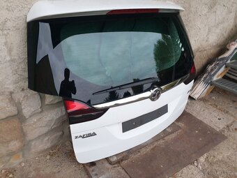 Opel Zafira C Tourer - 2