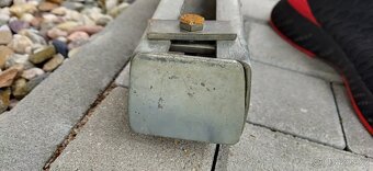 K bráně vodící "C" profil 4m - 2