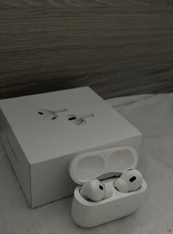 Apple AirPods Pro (2. generace) s MagSafe pouzdrem (USB-C) - 2