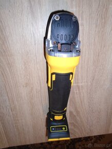 DEWALT DCG 414 úhlovka - 2