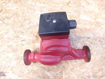 Prodám oběhové čerpadlo Grundfos - 2