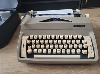 psací stroj consul - 2