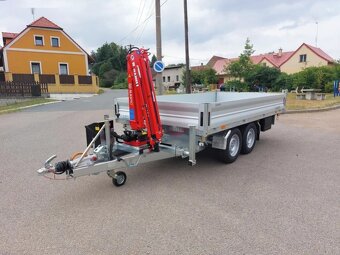 Třístranný sklápěč s rukou - 2