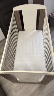 Dětská postýlka s matrací - 2