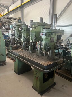 157. Řadová vrtačka ČTYŘČATA V20A - 2