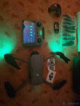 Dron DJI Air 3 Fly More Combo - 2