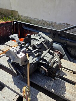 Převodovka KFJ 2.0 TDI 81 KW - 2
