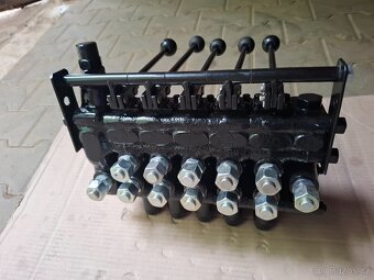 rozvaděč hydrauliky - 2