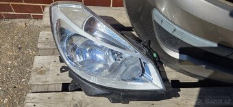 Renault Clio 3 přední nárazník, světla - 2
