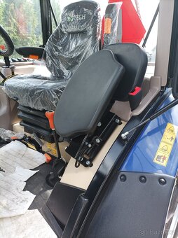 Traktor Farmtrac 555 DTc V - 2