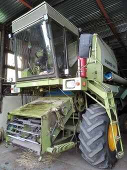 Kombajn E-514 s drtičem a řepkovou lištou - 2