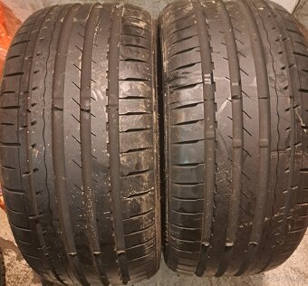 235/35/19 - 2