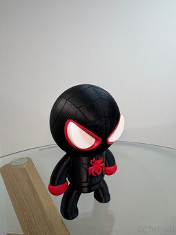Figurka superhrdiny – ručně tištěná na 3D tiskárně - 2