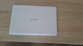 Notebook ASUS E200H - 2
