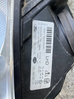 Predni svetla ford c max - 2