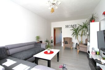 Prodej bytu 4+1 s lodžií, šatnou, 88 m2 - Teplá centrum - 2