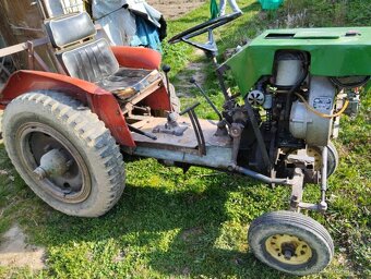 Traktor domácí výroby momentálně nepojízdný, nutno seřídit - 2