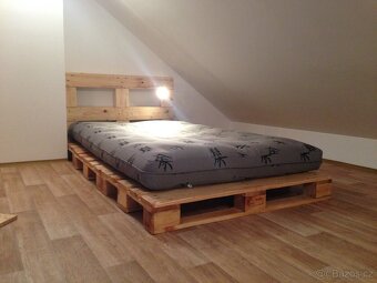 Postel z palet (225x120cm) + futon kokos a bavlna s potahem - 2