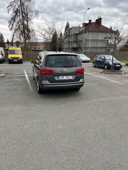 VW Sharan 2,0 tdi 103 kw dsg r.v.2011 - 2