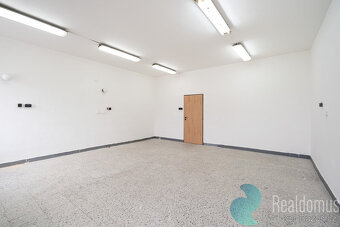 Pronájem, komerční prostor, Školní ul., České Budějovice, 31 - 2
