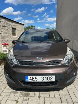 🟤 Kia Rio 1.2 CVVT 62 kW Comfort | 2012 | Najeto 122 000 km - 2