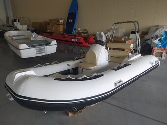 Nafukovací člun Czech Marine 390C nový, možno s motorem - 2