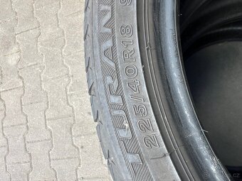 225/40 R18 Bridgestone - 2