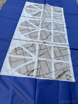 Boční stěna k party stanu s oknem, modrá 9x2m - 2
