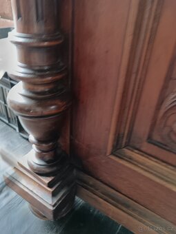 Prodám starou komodu - 2