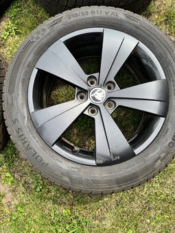 TRITON 5x112 ET41 R17 6,5J - Černá metalíza - 2