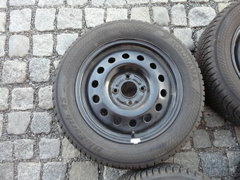 ZIMNÍ PNEU + DISKY FORD 195/60R15 - 2
