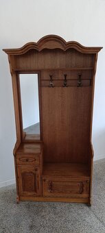 Předsíňová stěna, nábytek z masívu, věšáky, botník - 2