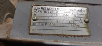 Motor přírubový 220V - 2