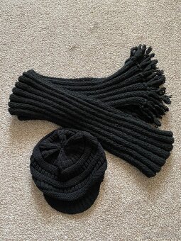 Nové dámské pletené sety - čepice, šála/kruhová šála - 2