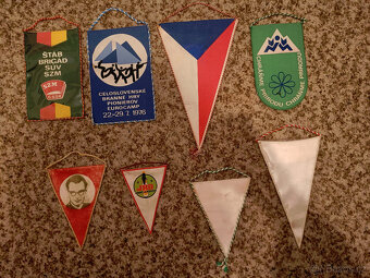 Staré socialistické vlaječky - 2