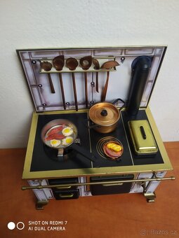 Plechová kamna sporák pro panenka barbie sběratele - 2