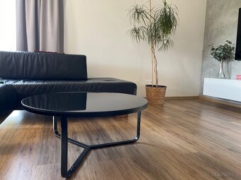 Konferenčnístolek - 2