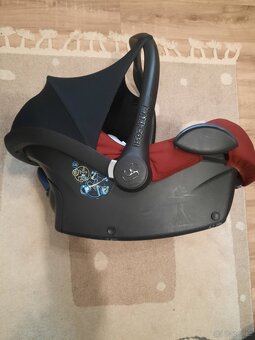 Autosedačka Maxi-Cosi se základnou - 2