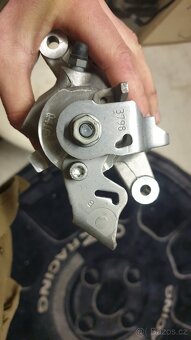 Brzdový třmen peugeot 307 - 2