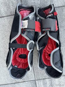 hokejové holeně junior CCM JetSpeed Ft390 - 2