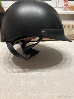 Jezdecká přilba - 2