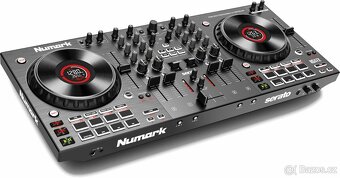 NUMARK NS4FX - 2