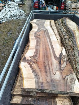 Ořechové fošny - 2