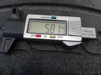 225/45/17 - 2
