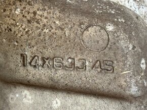 Originál alu disk Mazda 14" 1kus - 2