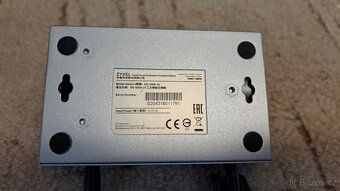 Zyxel ES-105A v3 – 5portový ethernet switch 10/100 Mb/s - 2