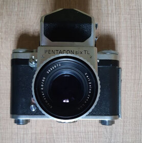 Pentacon Six - 2