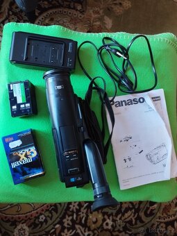 Video kamera Panasonic RX11 - 2