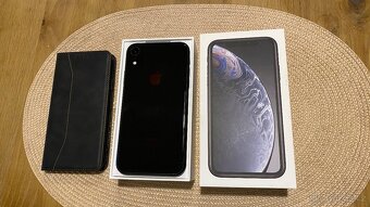iPhone XR 64GB černý, top stav - 2